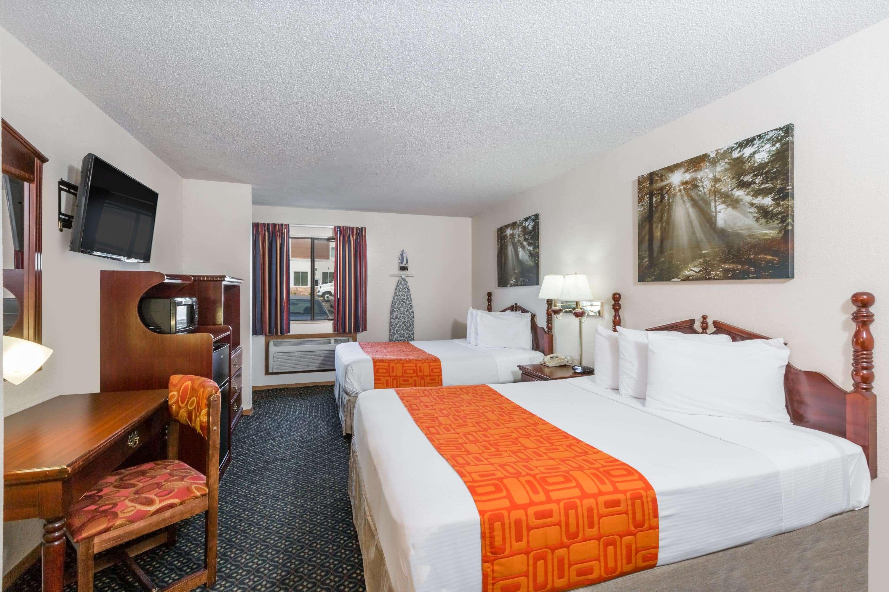 Howard Johnson By Wyndham Wichita Airport Bagian luar foto
