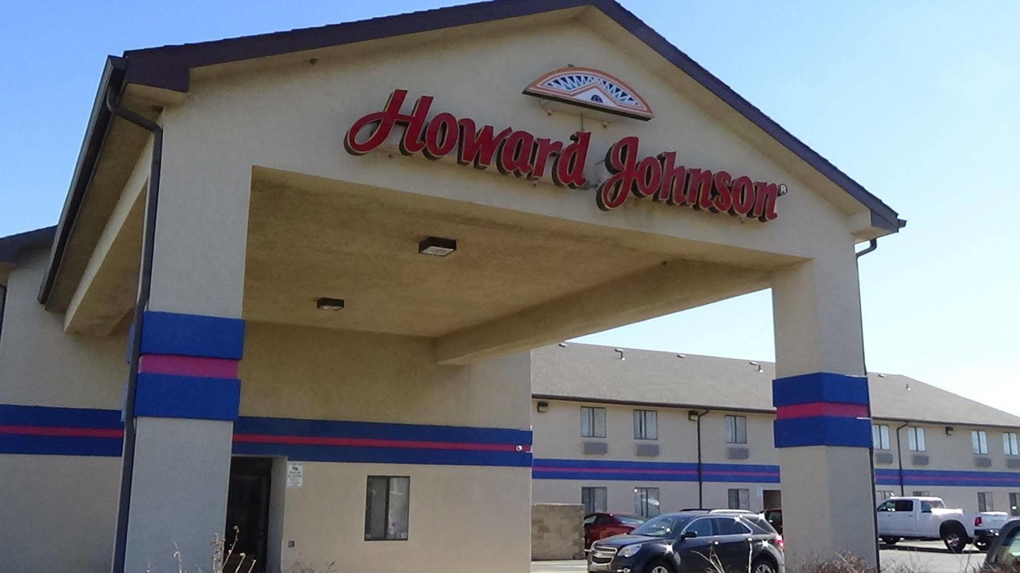 Howard Johnson By Wyndham Wichita Airport Bagian luar foto